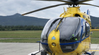 vrtulník heliport - vrtulník